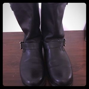 Frye Veronica Short leather boots